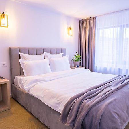 Casa Zuz Voronet Hotel Gura Humorului Luaran gambar