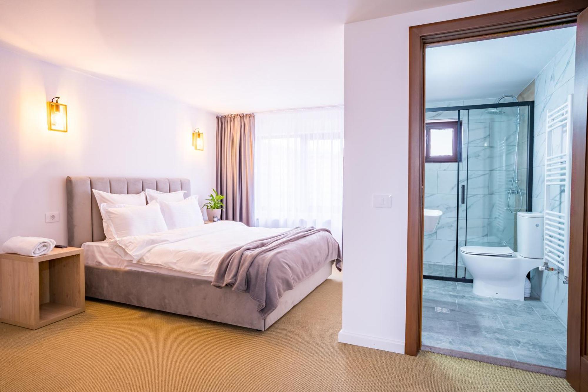 Casa Zuz Voronet Hotel Gura Humorului Luaran gambar